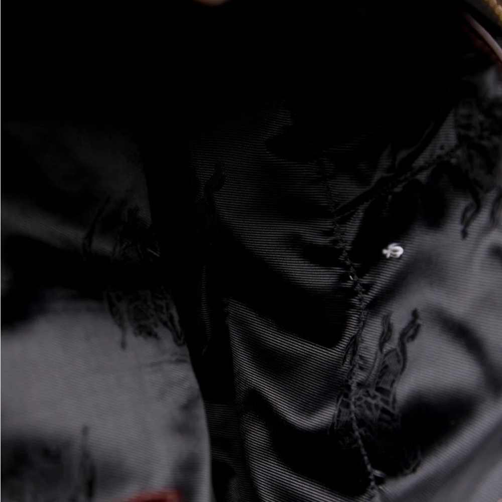 Burberry Leather Lowry Tote Bag - Picture 4 of 7